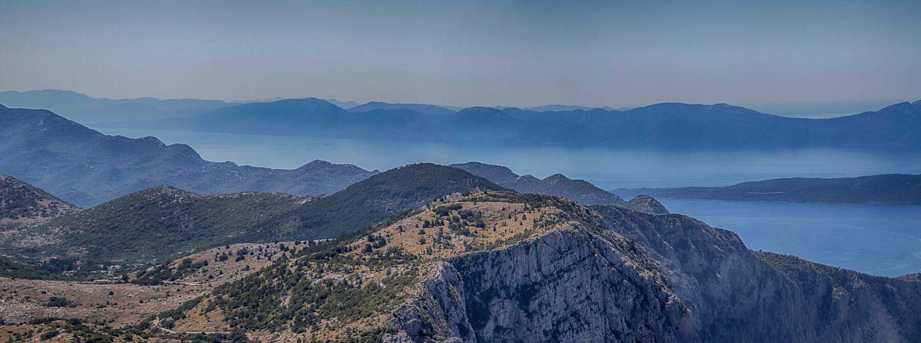 Les crêtes du Biokovo et les îles vues depuis le Skywalk