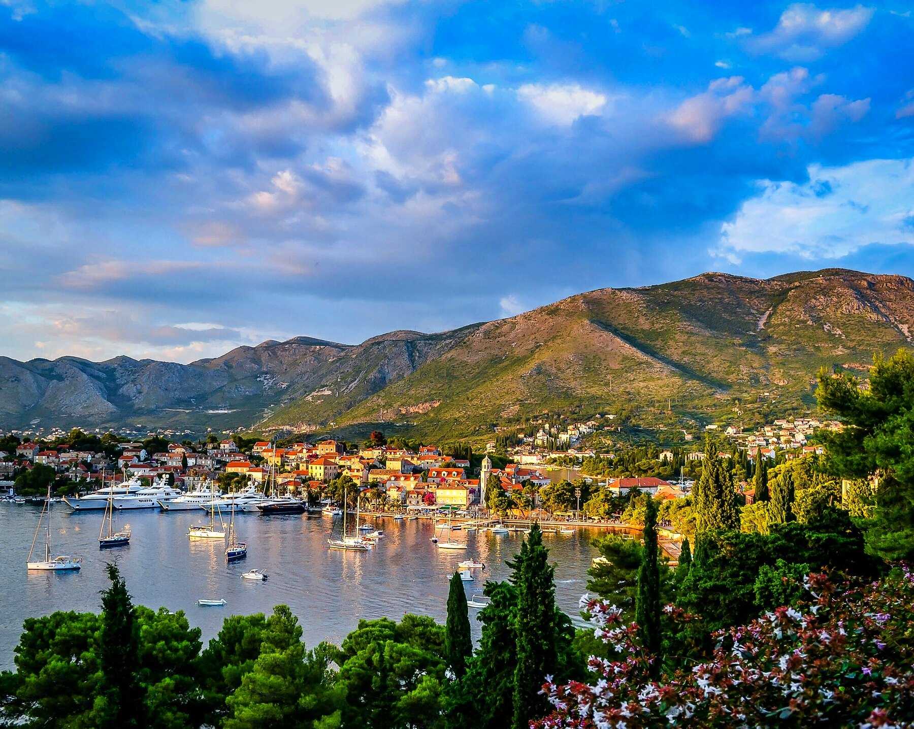 Le port de Cavtat et ses bateaux